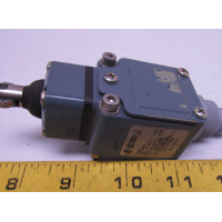 Pizzato開關(guān) FS 2996D024-F3M2型