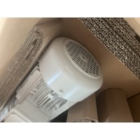 德國(guó)HIMMEL斜齒輪減速電機(jī)KL75-M/2 M20-LH用于托盤(pán)輸送機(jī)